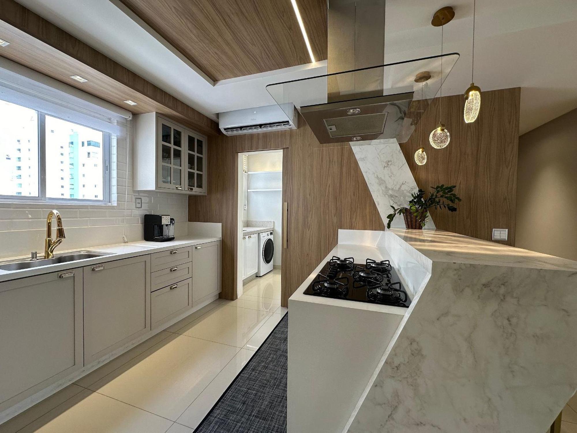 Apartamento Ca02- 4 Suites| Alto Padrao| 2 Vagas Garagem *
