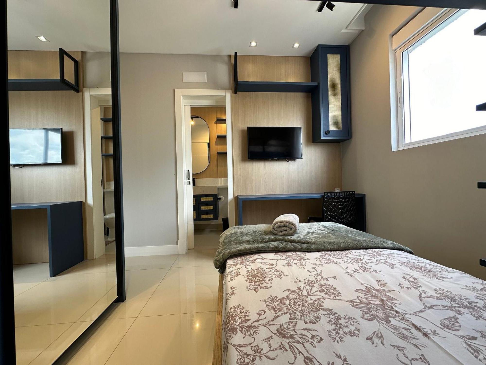 Ca02- 4 Suites| Alto Padrao| 2 Vagas Garagem *
