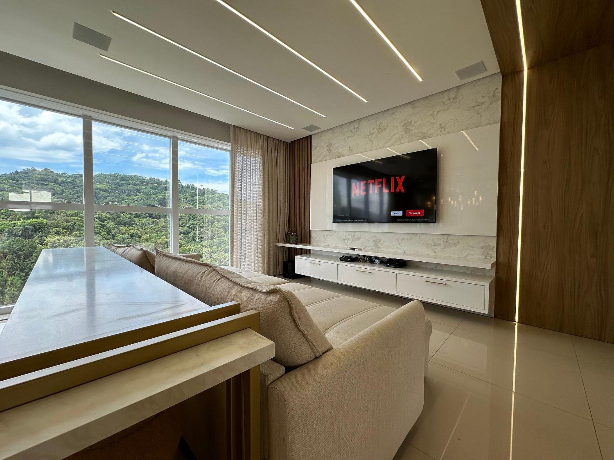 Ca02- 4 Suites| Alto Padrao| 2 Vagas Garagem