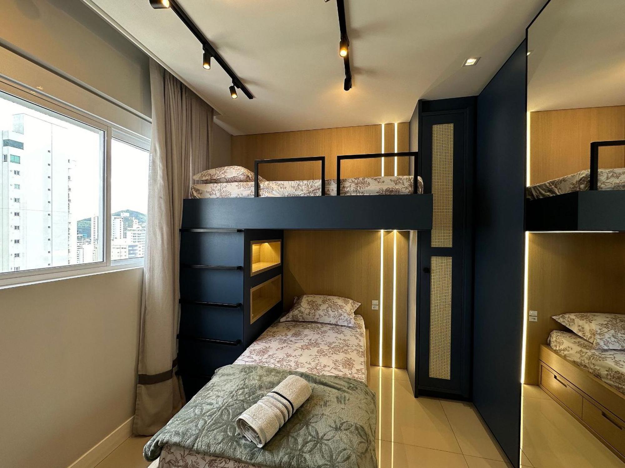 Ca02- 4 Suites| Alto Padrao| 2 Vagas Garagem