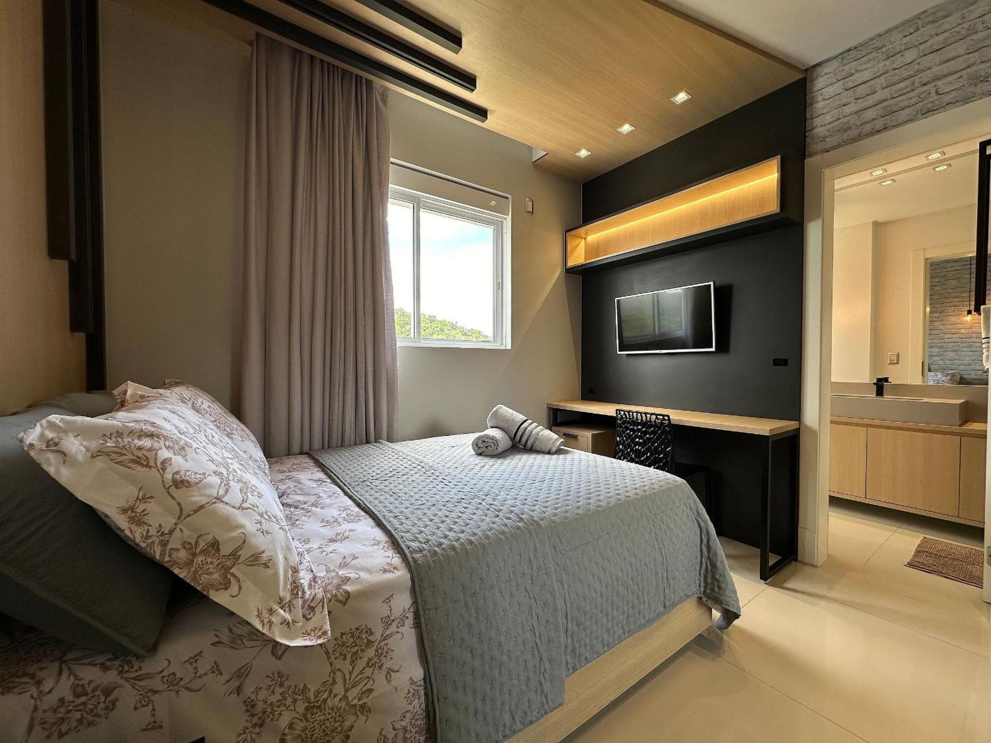 Ca02- 4 Suites| Alto Padrao| 2 Vagas Garagem Apartamento *